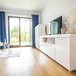 Superapart Kocjana - Z Ogrodkiem, Parking Apartment Warschau