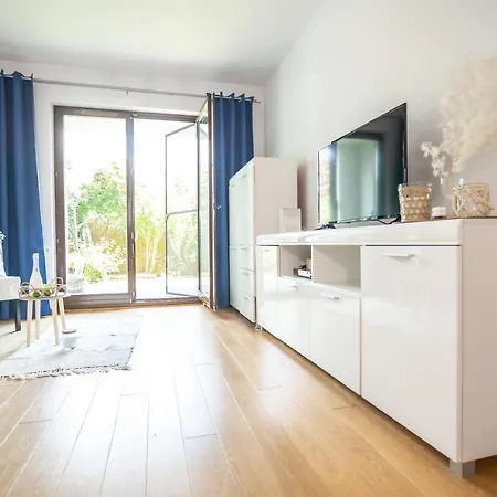 Superapart Kocjana - Z Ogrodkiem, Parking Apartment Warsaw